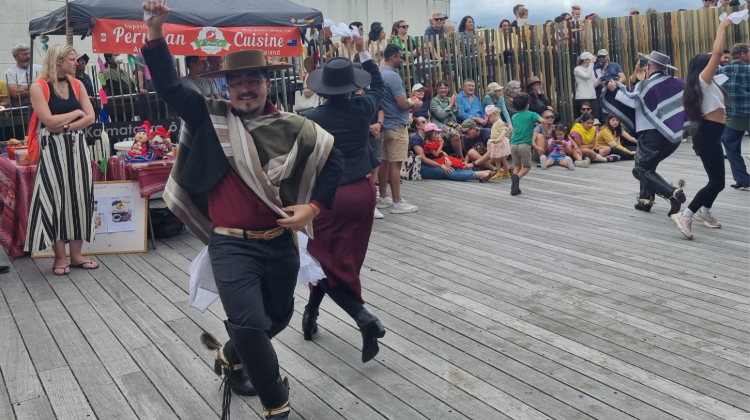 CUECA: CHILEAN FOLK DANCE